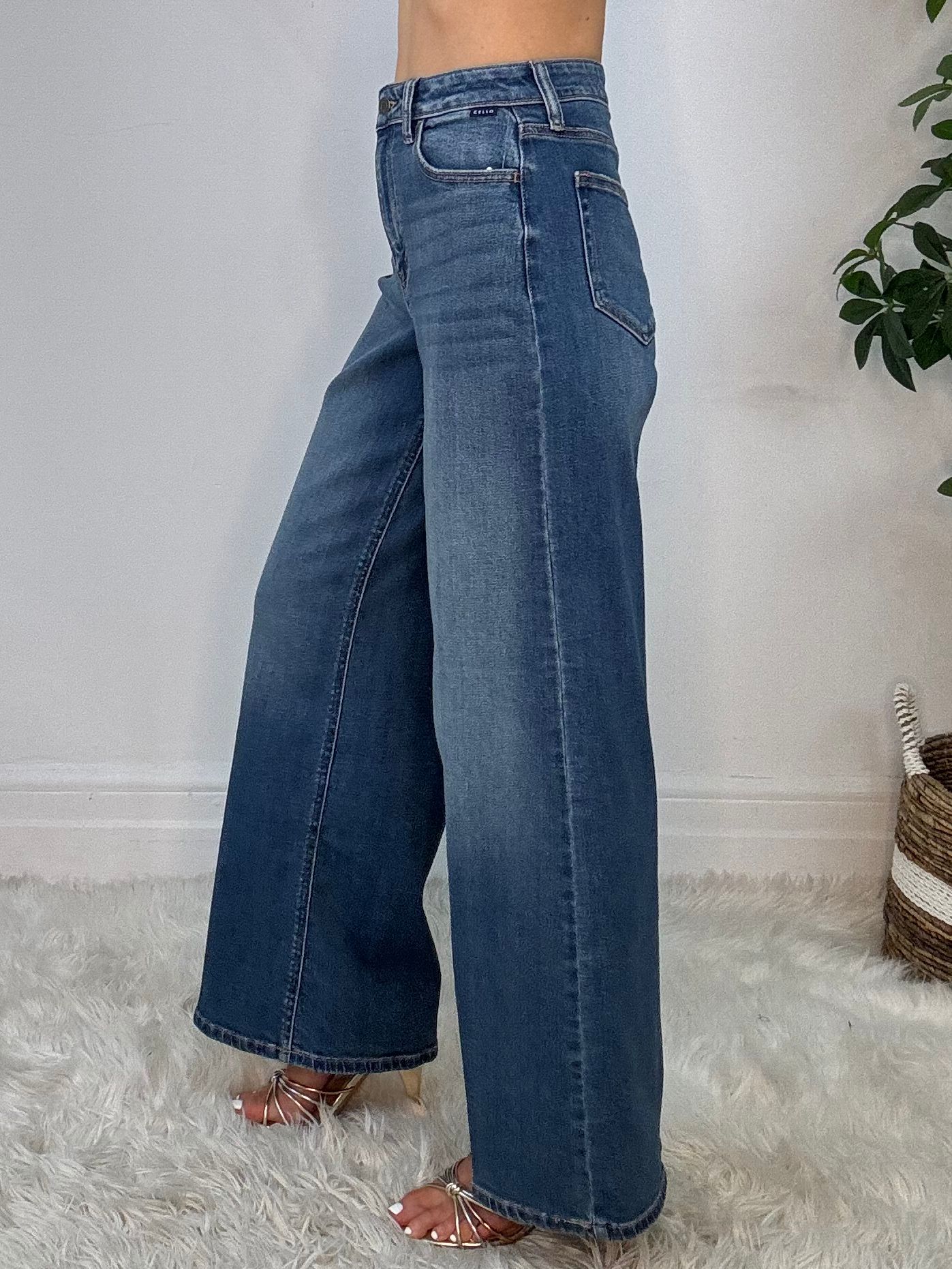 9240325 JEANS